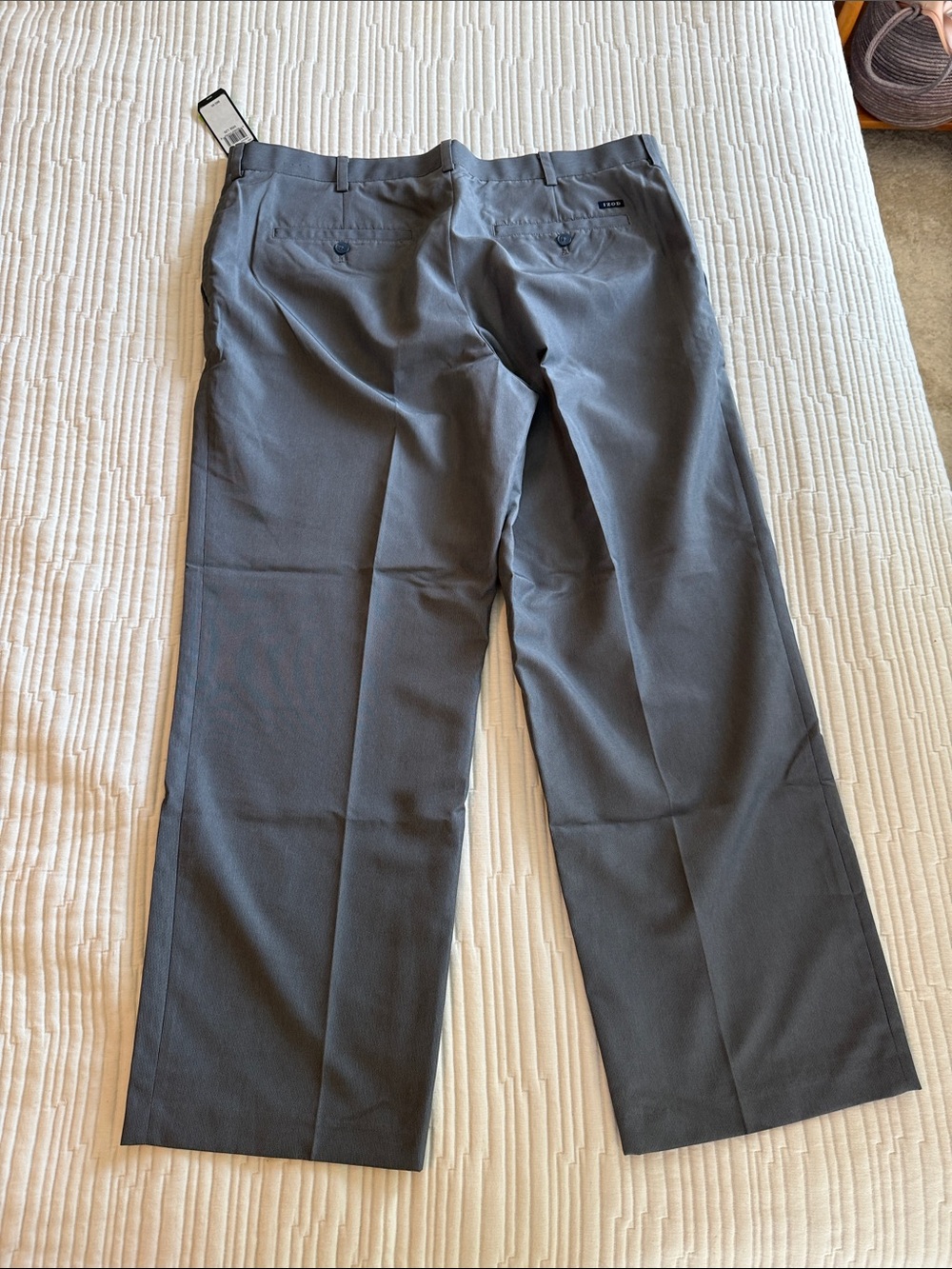 Men's IZOD Perform Gray Golf Pants - Classic Straight Fit W38 L29